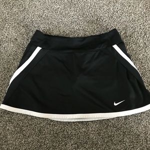 Nike girls tennis skort